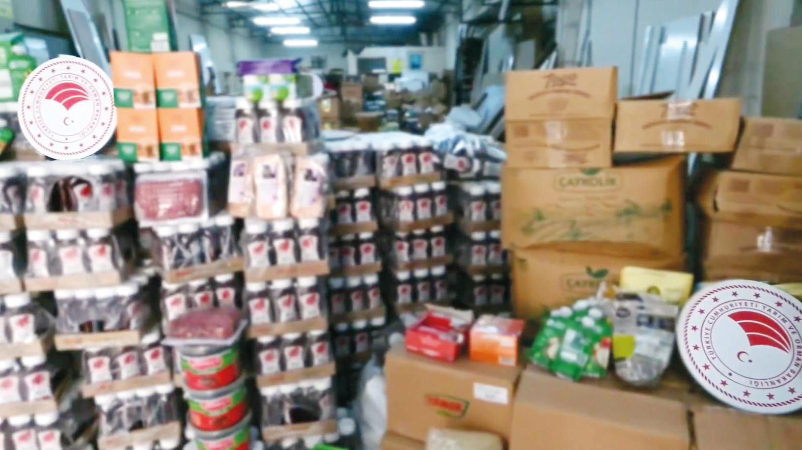 Gıda sahtekârlarına ağır darbe... 30 ton ürüne el koyuldu