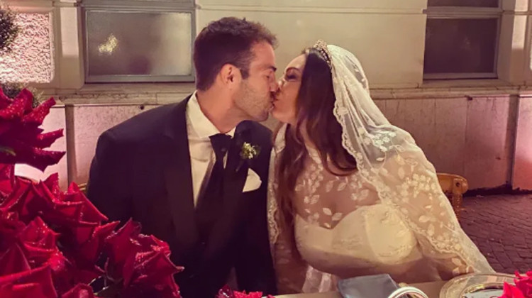 Hayatının yarısını nişanlanıp ayrılarak geçirmişti... Kocam sonumuz benzemesin diye evlenme teklif etmedi