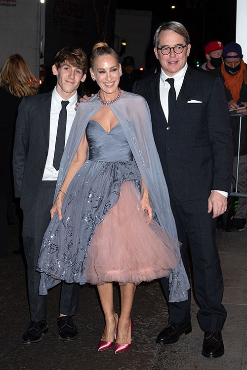 Kanseri yenip hayata tutundu... İkinci bebeğini onun yerine başkası doğurdu