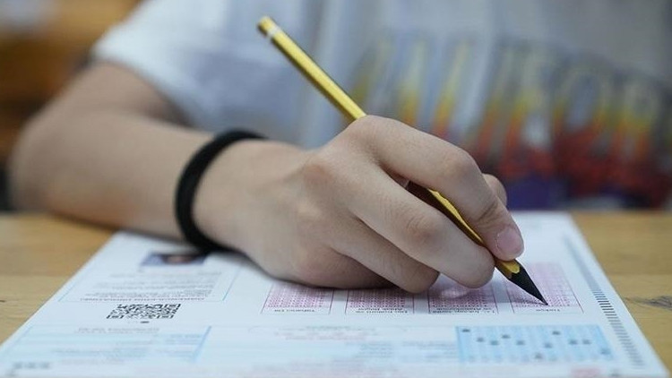 LGS'ye ilişkin örnek sorular ilk kez MEBİ'de