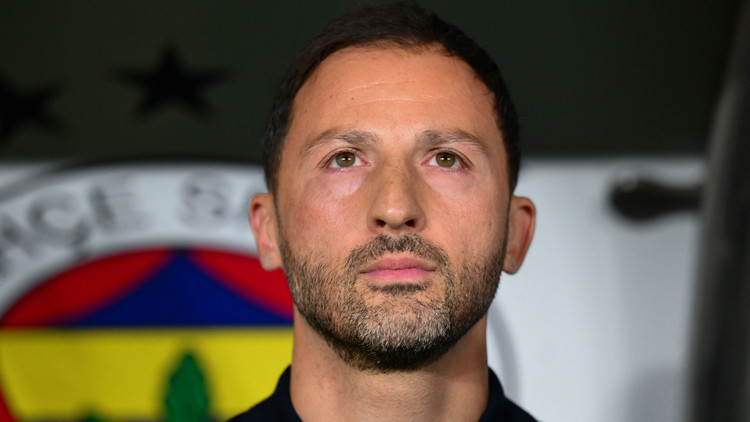 Domenico Tedesco'dan derbi sonrası itiraf: 'Şakasına bir takım değil'