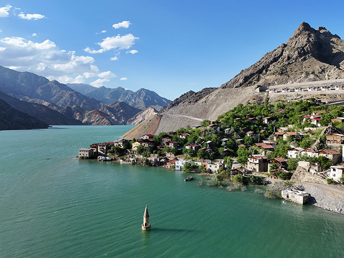 İlçede yeni bir süreç başlamıştı: Sular altında kalan mahalleler ilk kez görüntülendi | Nasıl gerçekleştiğinin görülmesini istedim