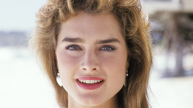 Zamanın rüzgarı çok zalim esti... Efsane güzelliğinin kendisi uçup gitti, sadece gölgesi kaldı