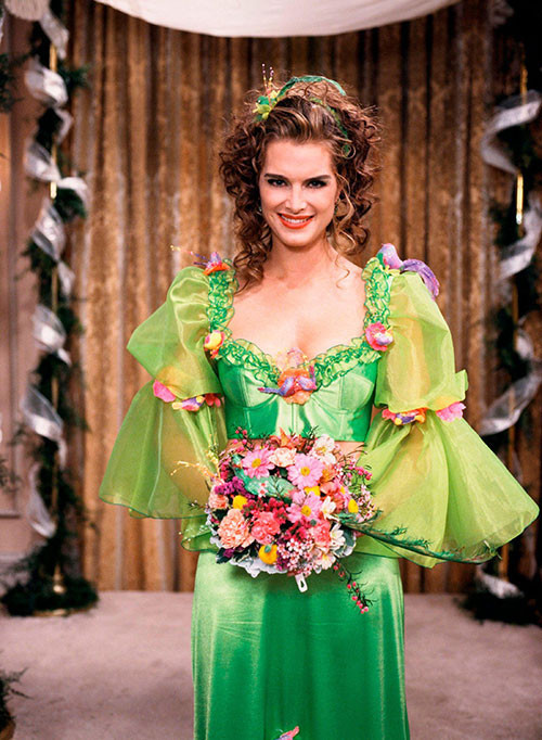 Zamanın rüzgarı çok zalim esti... Efsane güzelliğinin kendisi uçup gitti, sadece gölgesi kaldı