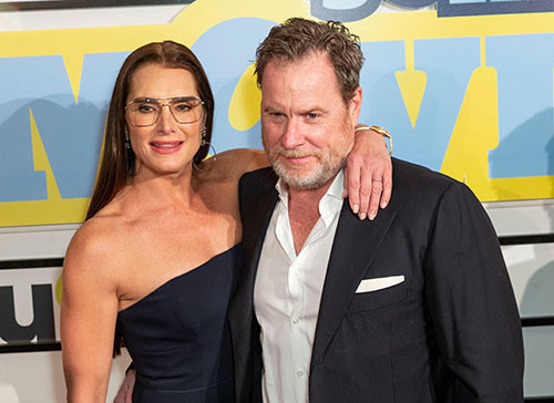 Zamanın rüzgarı çok zalim esti... Efsane güzelliğinin kendisi uçup gitti, sadece gölgesi kaldı