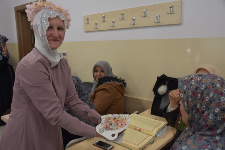  Müslüman oldu, ismini değiştirdi