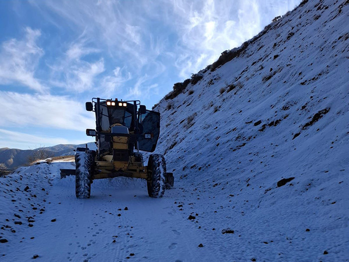 Hava sıcaklığı sıfırın altında 10 dereceye düştü: Kar yağışı yeniden başladı | Araç camları buz tuttu: İnşallah bir an önce kar yağar