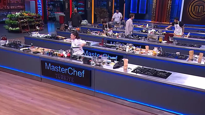 MASTERCHEF 4. CEKETİ KİM GİYDİ DÜN AKŞAM (3 Aralık 2025 Çarşamba-Son bölüm) | MasterChefte son ceketi kim aldı, kim kazandı İlk dörde kalan isimler belli oldu Gizem ve Hakan arasında büyük mücadele