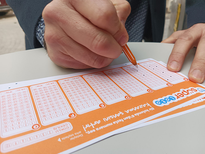 Süper Lotonun büyük ikramiyesi sahibini buldu 150 milyonluk dev ikramiyenin çıktığı il belli oldu: Cebimizdeki kuponlara heyecanla baktık