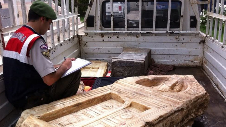 Bursa'da kamyonette ele geçirildi! Roma Dönemi'ne ait olduğu düşünülüyor