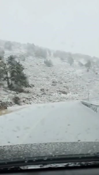 Etkisi arttı, her yer beyaza büründü Etkisi arttı, her yer beyaza büründü