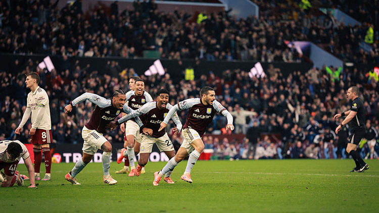 Arsenal, Aston Villa deplasmanında son dakikada mağlup!