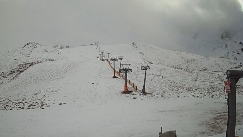 Sıcağıyla meşhur ilde kış başladı... Mevsimin ilk karı düştü