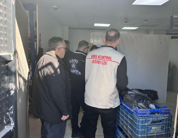  Zabıtalar yakaladı; hepsi imha edildi