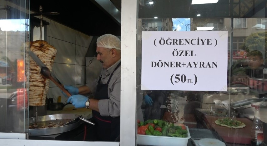  Tavuk dönerin fiyatı şaşkına çeviriyor | 2021den beri aynı fiyata satıyorum