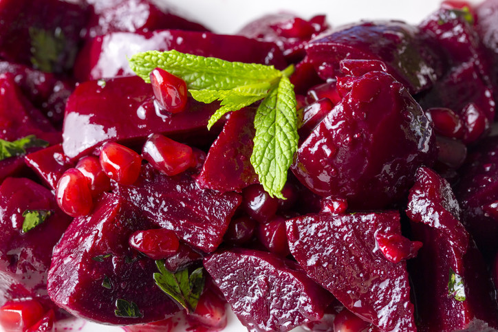  Bu besinler cildinizin rengini değiştiriyor Hangi yiyecekler hangi renkleri veriyor