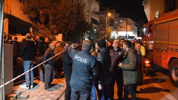 Manisa'da 2 apartman tahliye edildi