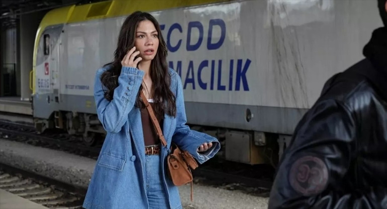 Eşref Rüya 25. Son Bölüm Full Kesintisiz İzle (10 Aralık 2025 Çarşamba) || Kanal D Eşref Rüya son bölümde Eşreften Nisan’ı şoke eden karşılaşma: Beni görürse biterim... Eşref Rüya 26. yeni bölüm fragmanı