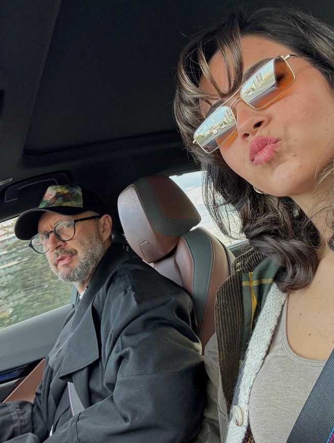 Gözüm kamaşıyor Ünlü isim aşka geldi