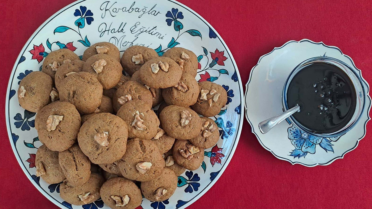 İzmirin eski lezzetleri kayıt altına alınıyor