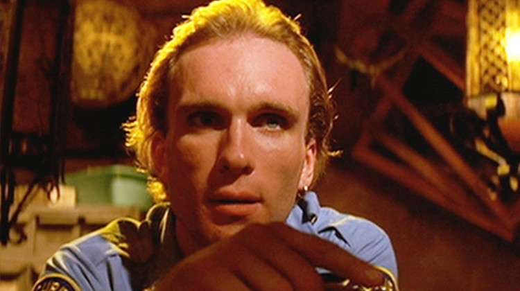 Sinema dünyasından acı haber geldi: Tam da yeni filmine hazırlanıyordu: Mavi gözlü 'kötü adam' hayata veda etti