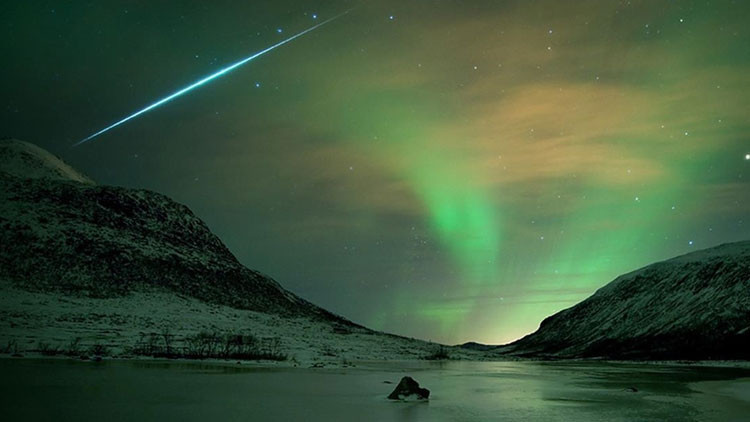 METEOR YAĞMURU SAAT KAÇTA 2025, BU GECE Mİ || Geminid meteor yağmuru bu akşam var mı, ne zaman, nereden izlenir Gökyüzünde görsel şölen... Zirve yapacak