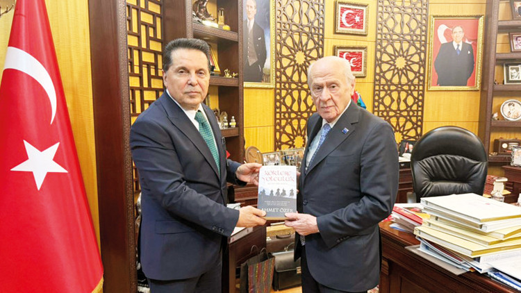 Bahçeli’ye sürpriz Ahmet Özer ziyareti