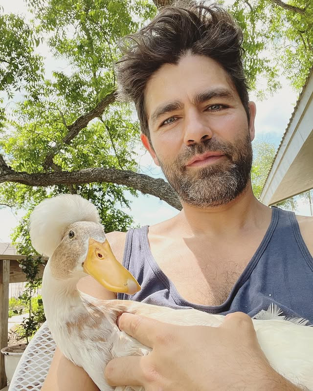 Şöhrete sırtını döndü, oyunculuğu bıraktı… Artık çiftliğinde sebze yetiştiriyor