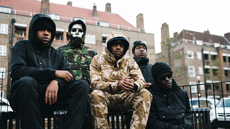 67 YAZINCA EKRAN NEDEN TİTRİYOR