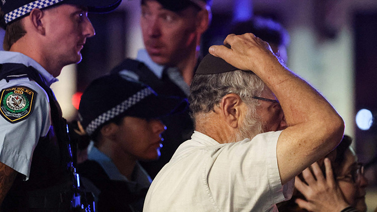 Avustralyada terör saldırısı: En az 12 kişi yaşamını yitirdi Avustralyada terör saldırısı: En az 12 kişi yaşamını yitirdi