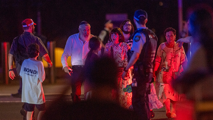 Avustralyada terör saldırısı: En az 12 kişi yaşamını yitirdi Avustralyada terör saldırısı: En az 12 kişi yaşamını yitirdi