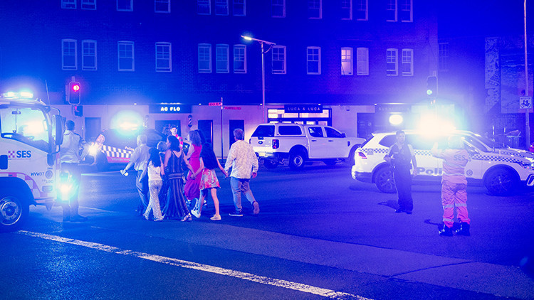 Avustralyada terör saldırısı: En az 12 kişi yaşamını yitirdi Avustralyada terör saldırısı: En az 12 kişi yaşamını yitirdi