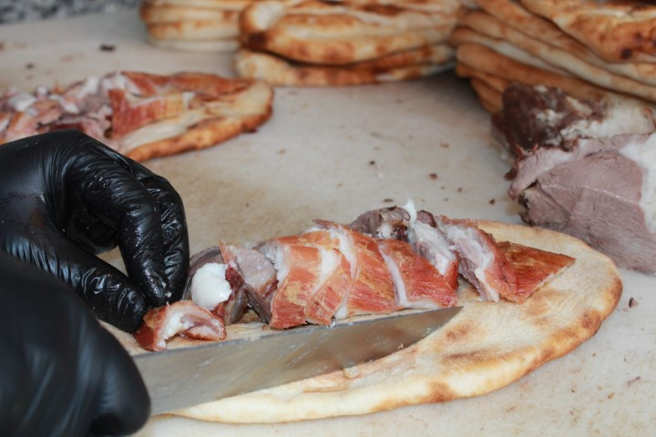 Bir kentin tescilli yemeği | Gece 01.00de yapmaya başlıyorlar: Bu lezzetin tutkunları uyku uyumuyor