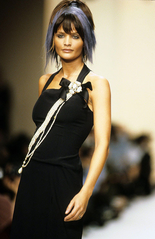  Bir kulübesi var ki dillere destan