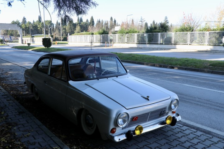  Satın aldı, bir araç parası kadar masraf yaptı Önünü kesip yüksek meblağlar teklif ediyorlar | Trafik polisleri yaptığını görünce şaşırıyor