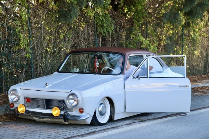  Satın aldı, bir araç parası kadar masraf yaptı Önünü kesip yüksek meblağlar teklif ediyorlar | Trafik polisleri yaptığını görünce şaşırıyor