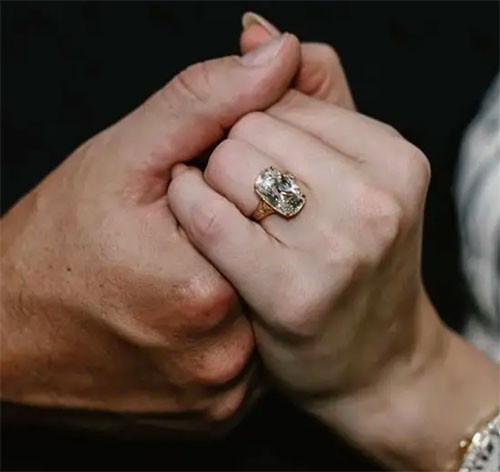 Ünlü yıldıza nişanlısını annesi bulmuş: Kızım, sakın bu çocuğu kaçırma