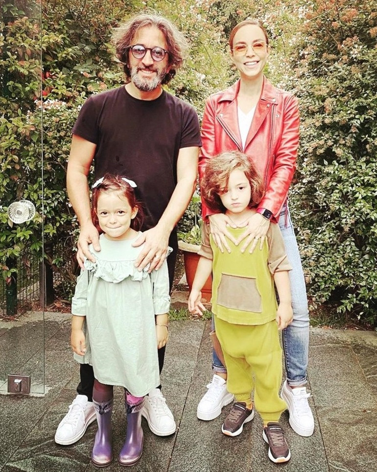 Ünlü isim yıllar sonra açıkladı... 7 kez evlenme teklifi etti Ünlü isim yıllar sonra açıkladı... 7 kez evlenme teklifi etti