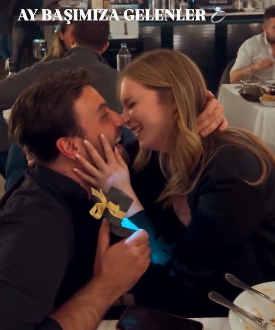 2023te nikah masasına oturmuşlardı... Evlilik teklifini 1 hafta sonra anladım 2023te nikah masasına oturmuşlardı... Evlilik teklifini 1 hafta sonra anladım