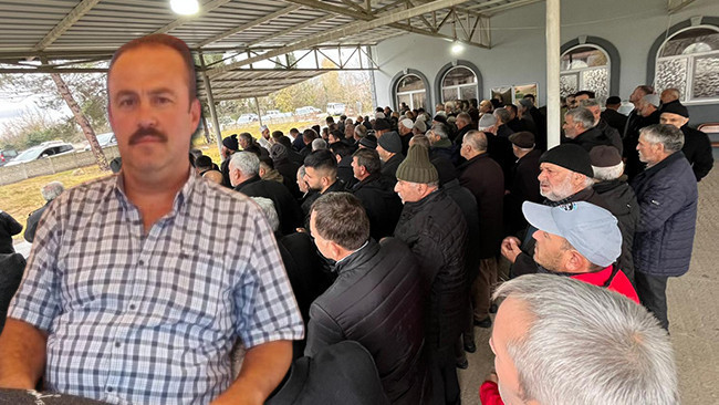 Denize açıldıktan sonra kaybolmuştu: Bir yıldır iz yok! Balıkçı için gıyabi cenaze namazı kılındı