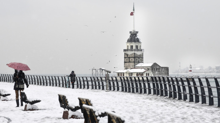 Kar kapıda | Meteoroloji ve AKOM'dan İstanbul için uyarı... Sıcaklık 8 derece birden düşecek