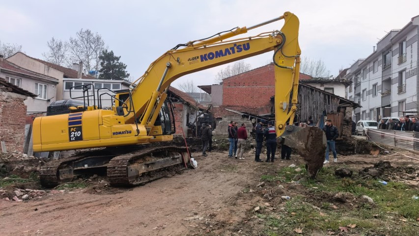 Site inşaatının temel kazısında büyük keşif Çalışma durduruldu, ekipler inceleme yaptı