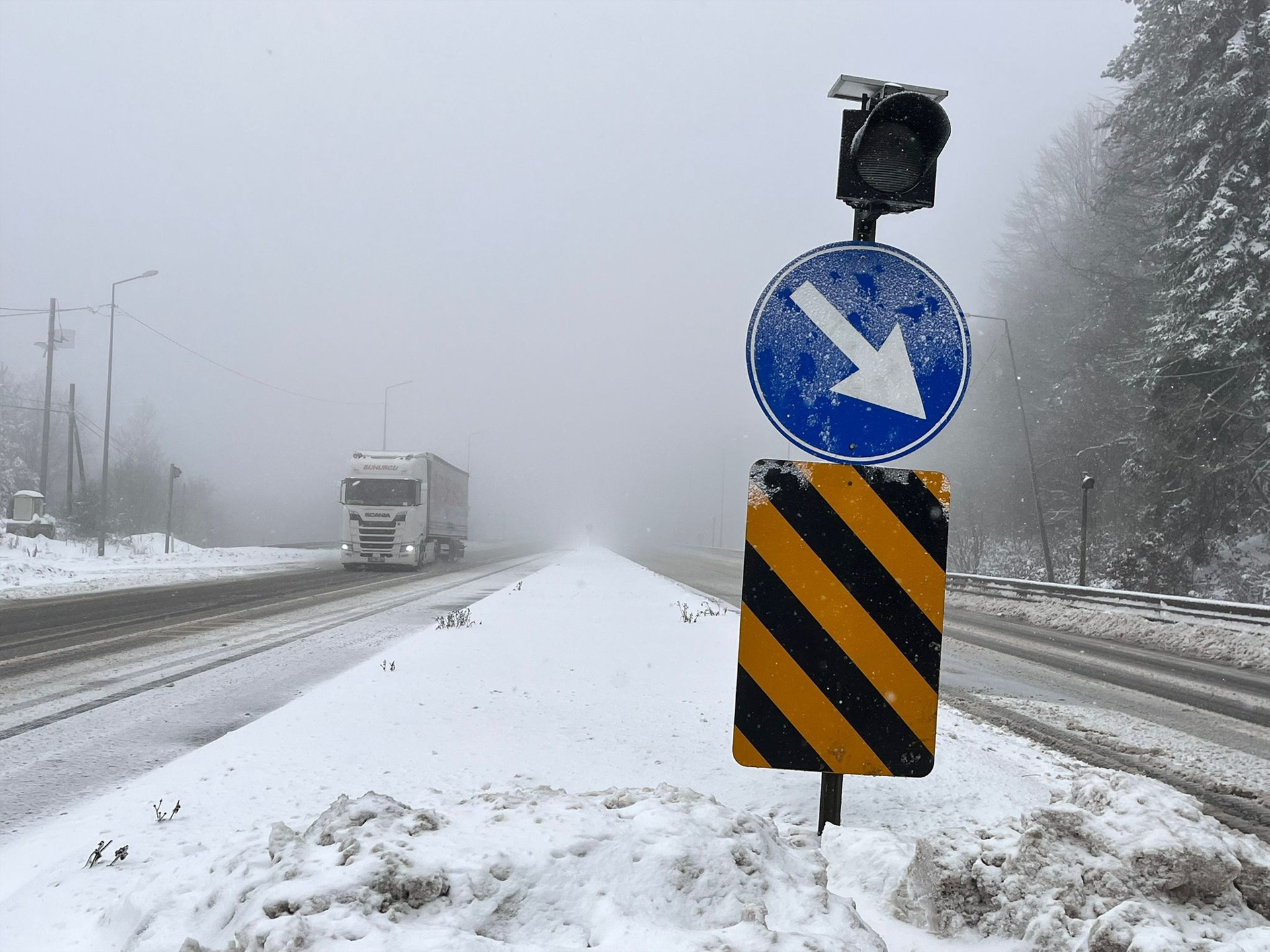 Kar yağışı başladı Çok sayıda il beyaza büründü
