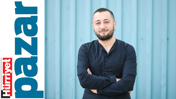 ‘Şiiri kaybettiklerimle mücadele etmek için değil, onlarla aynı odada oturabilmek için yazıyorum’