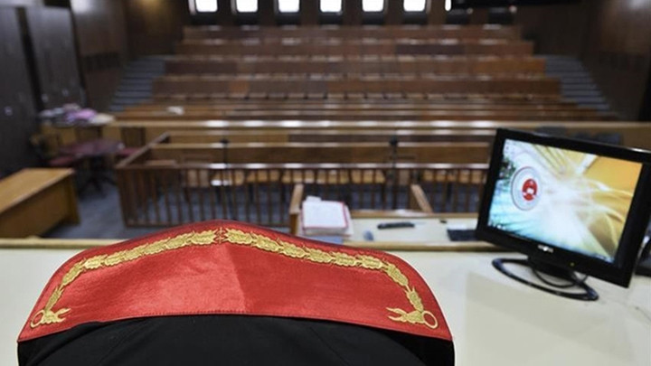 İzmir'de 'kooperatif' soruşturmasında gözaltına alınan 9 şüpheli adliyeye sevk edildi