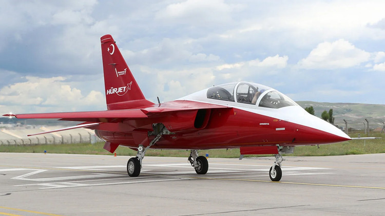 HÜRJET’in İspanya’ya satışında imzalar atıldı: 2,6 milyar avroluk sözleşme