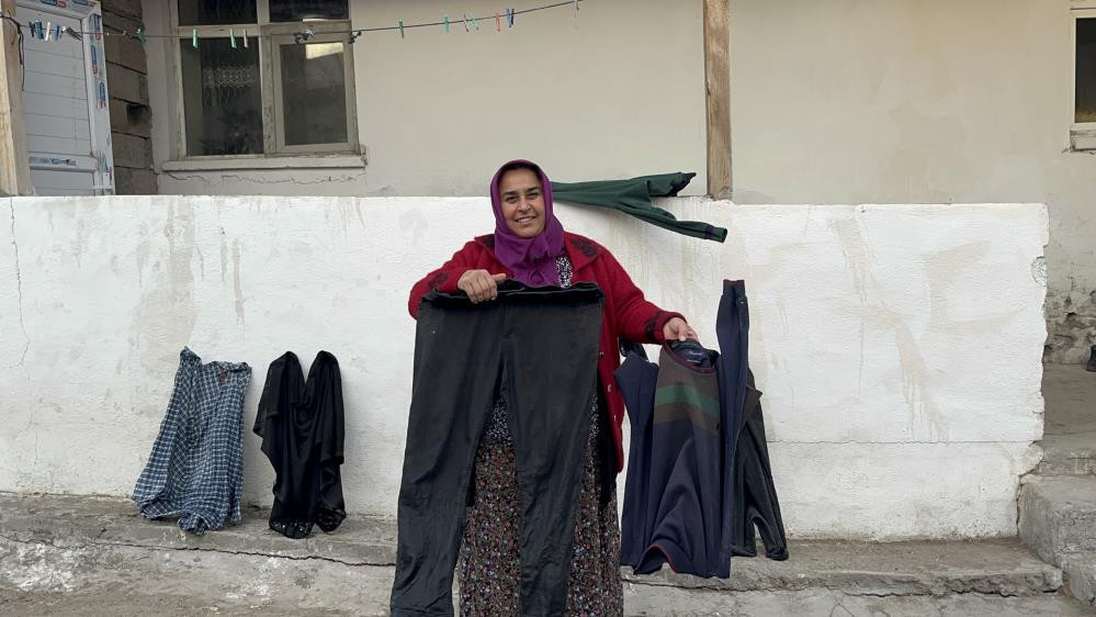  Araçlar tamamen kara gömüldü Serdiğimiz paltarlar hepsi dondu