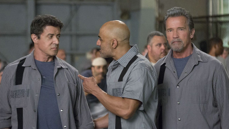 KAÇIŞ PLANI (ESCAPE PLAN) FİLMİNİN KONUSU NEDİR