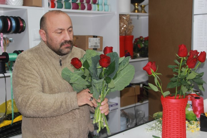 Karadenizli çiçekçiden ilginç buket tasarımı | Çorba içerken aklıma geldi Karadenizli çiçekçiden ilginç buket tasarımı | Çorba içerken aklıma geldi