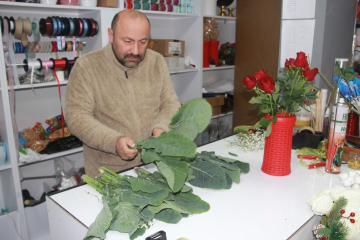Karadenizli çiçekçiden ilginç buket tasarımı | Çorba içerken aklıma geldi Karadenizli çiçekçiden ilginç buket tasarımı | Çorba içerken aklıma geldi